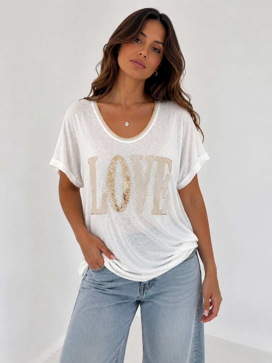 חולצת LOVE